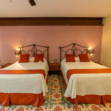Hotel Meson Del Marques Valladolid  Exteriér fotografie